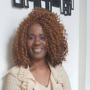 Meet your Posher, Deborah